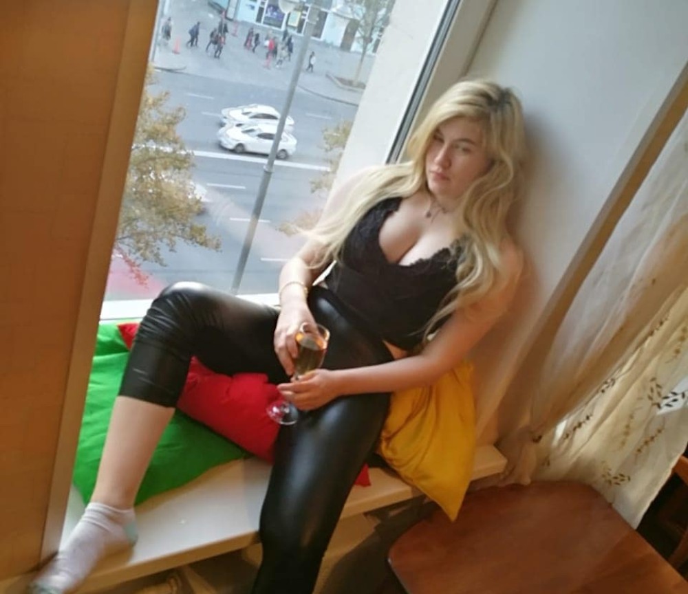 Индивидуалка Карина фото № 2 в городе Мурманск